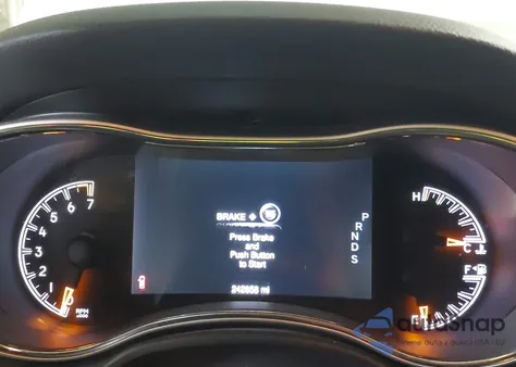 2015 Jeep Grand Cherokee Altitude z USA, uszkodzony, nr VIN 1C4RJFAG5FC208854